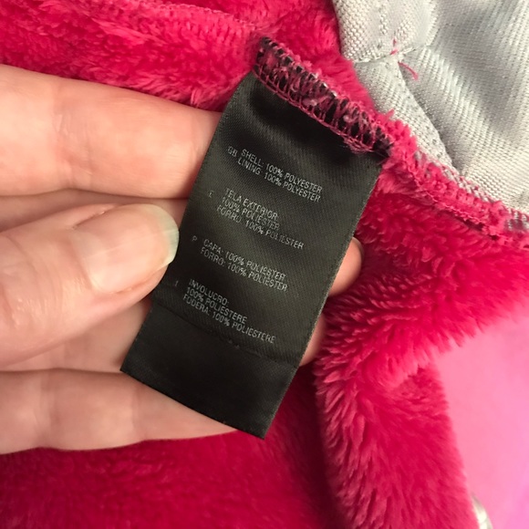 North Face Hot Pink Hooded Fleece Jacket - Picture 10 of 13